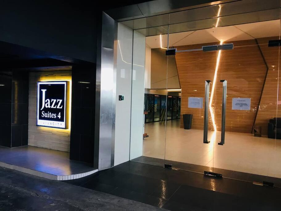 Rohani Jazz 4 @ Vivacity Megamall Apartment Kuching